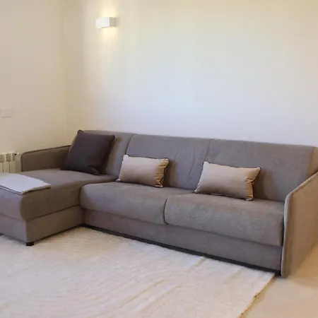 شقة Bright, Comfortable Milanese Refuge ميلان